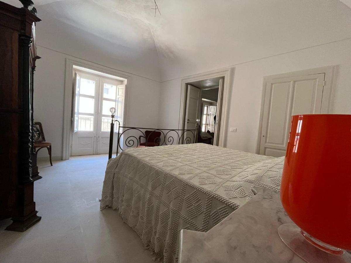 Palazzo Triolo - Dimora Di Charme Bed and Breakfast Corleone Eksteriør billede