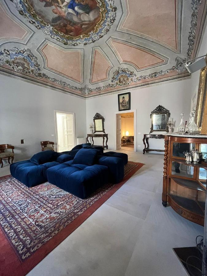 Palazzo Triolo - Dimora Di Charme Bed and Breakfast Corleone Eksteriør billede